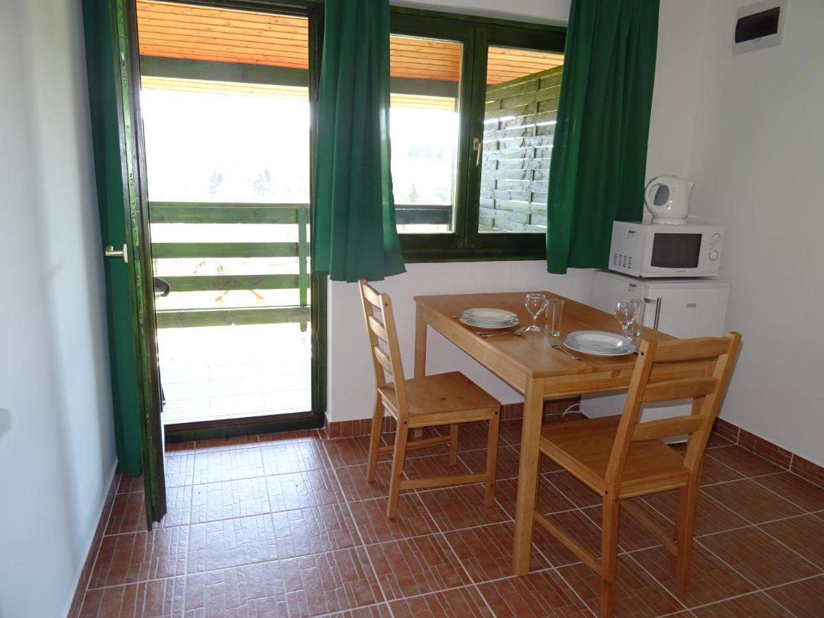 Kisrejtek Apartmanhaz Lispeszentadorján Buitenkant foto