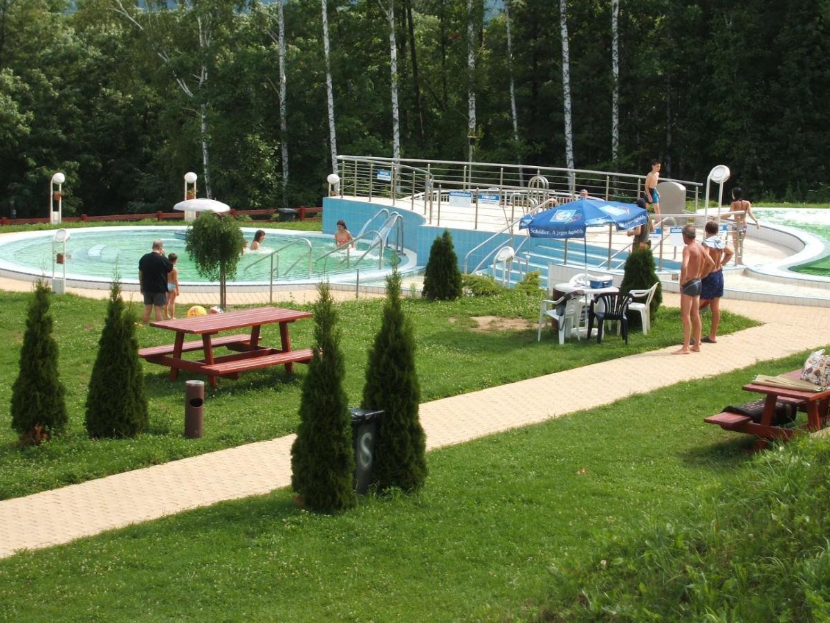 Kisrejtek Apartmanhaz Lispeszentadorján Buitenkant foto